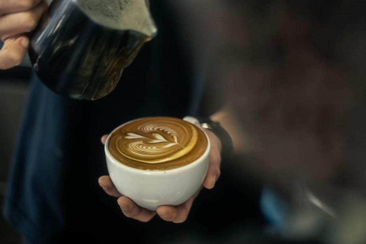 Aien Coffee & Hostel Chatan Zewnętrze zdjęcie